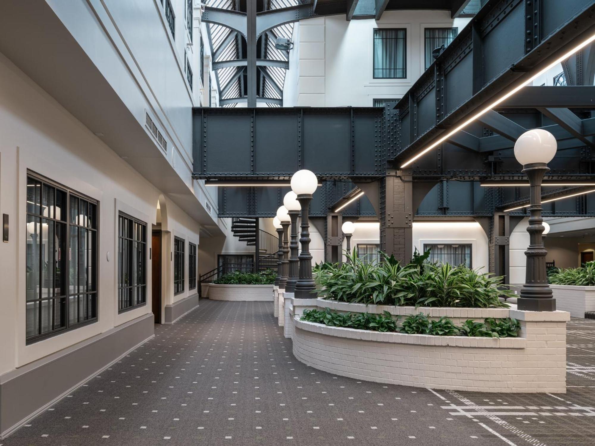 Crowne Plaza Indianapolis-Dwtn-Union Stn By Ihg Hotel Ngoại thất bức ảnh